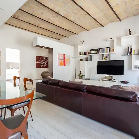 Vatican Luxury Design 3 Bedrooms Penthouse *