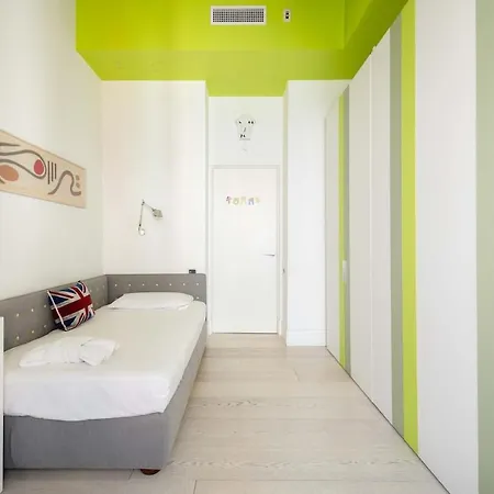 Vatican Luxury Design 3 Bedrooms Penthouse Апартаменты *