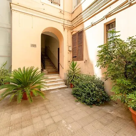 Апартаменты Vatican Luxury Design 3 Bedrooms Penthouse *