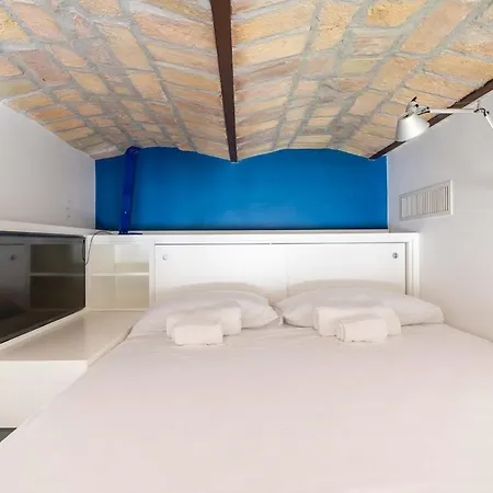 Апартаменты Vatican Luxury Design 3 Bedrooms Penthouse *