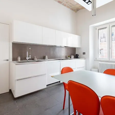 Апартаменты Vatican Luxury Design 3 Bedrooms Penthouse