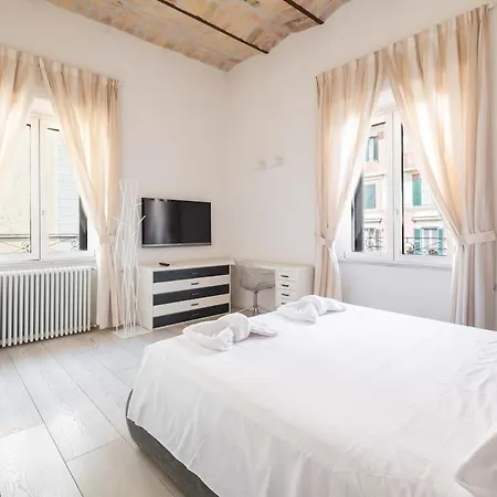 Vatican Luxury Design 3 Bedrooms Penthouse Рим