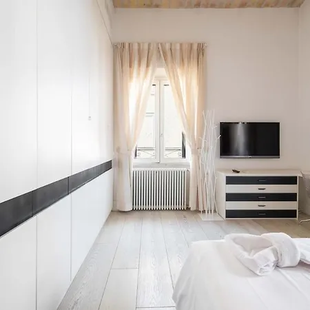 Vatican Luxury Design 3 Bedrooms Penthouse Апартаменты *